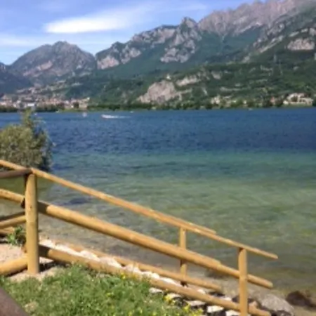 Houselake And Garden - - Lecco *